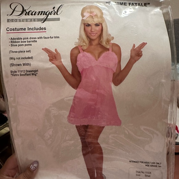 Femme Fatale Halloween Costume - Picture 1 of 5